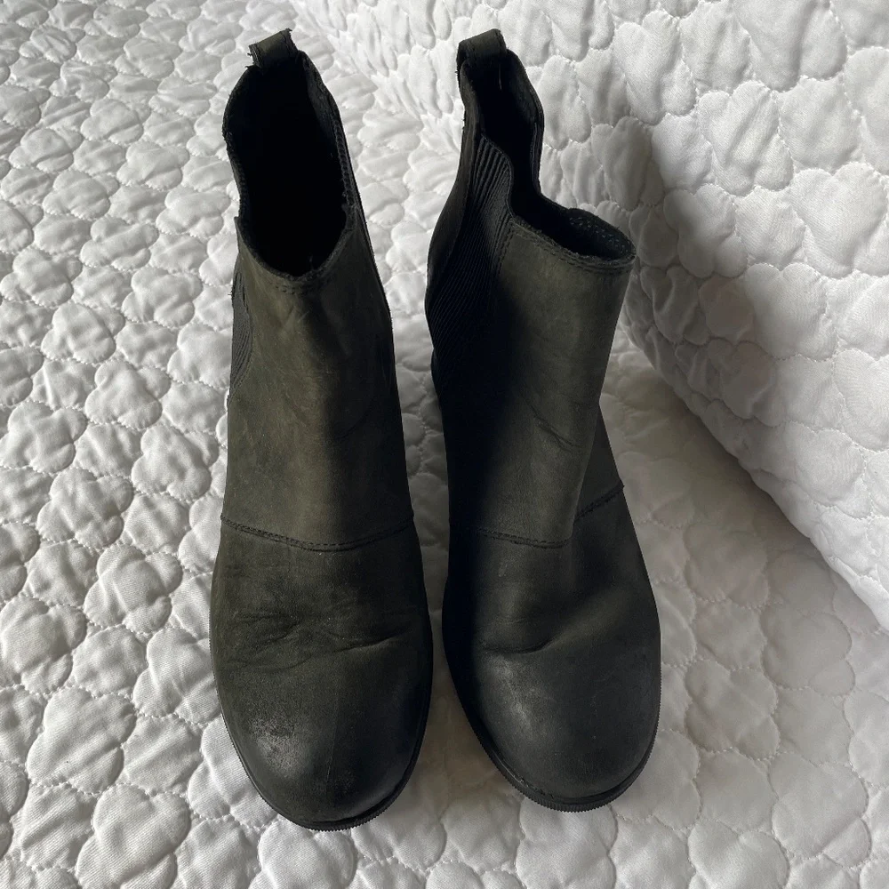 SOREL‎ Joan of Arctic Wedge II Chelsea Boots Size 8.5